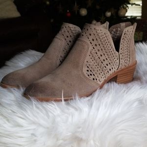Vince Camuto Booties
